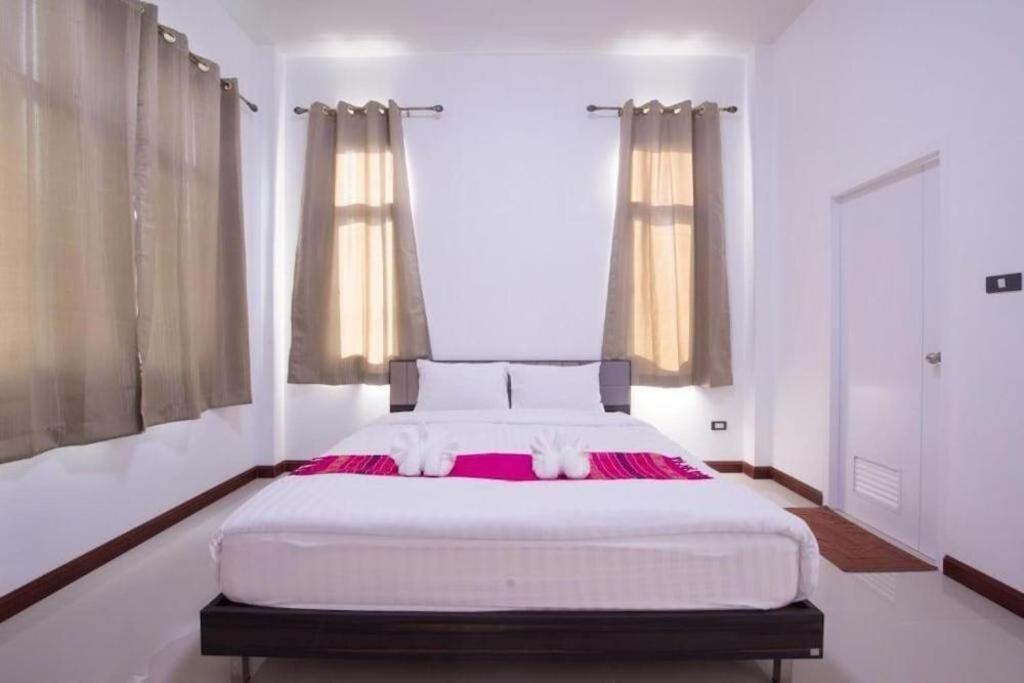 Bees Smile Hotel تْشينيغْرايْ المظهر الخارجي الصورة
