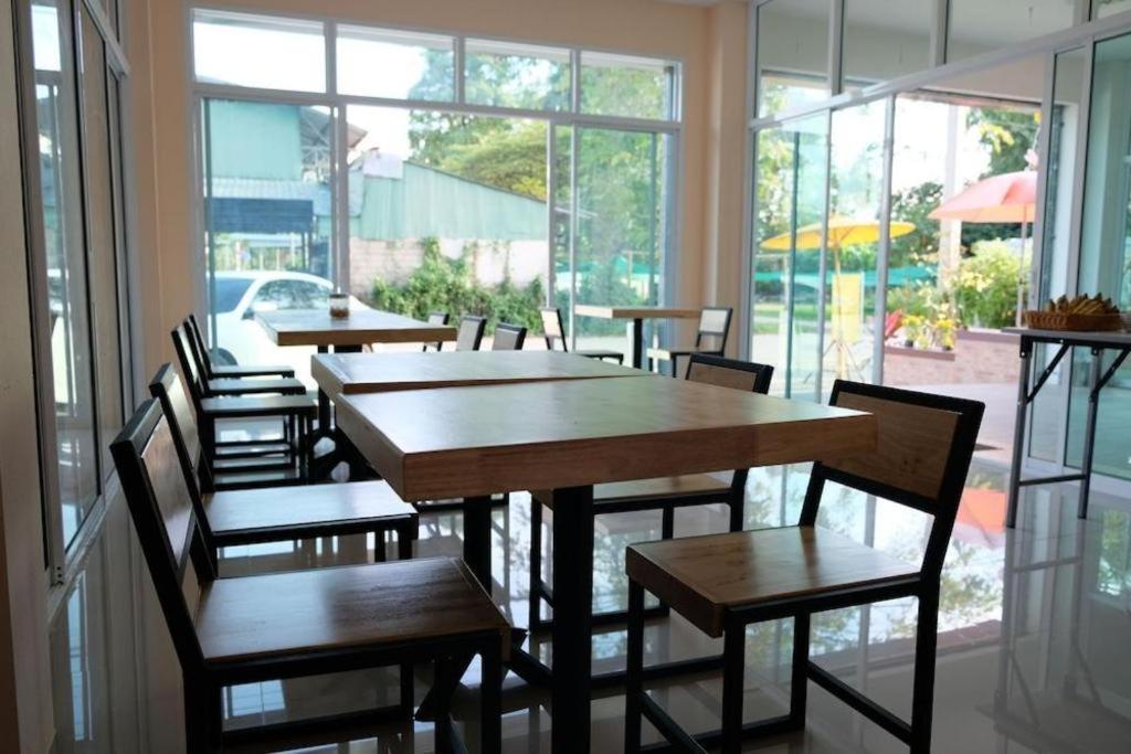 Bees Smile Hotel تْشينيغْرايْ المظهر الخارجي الصورة