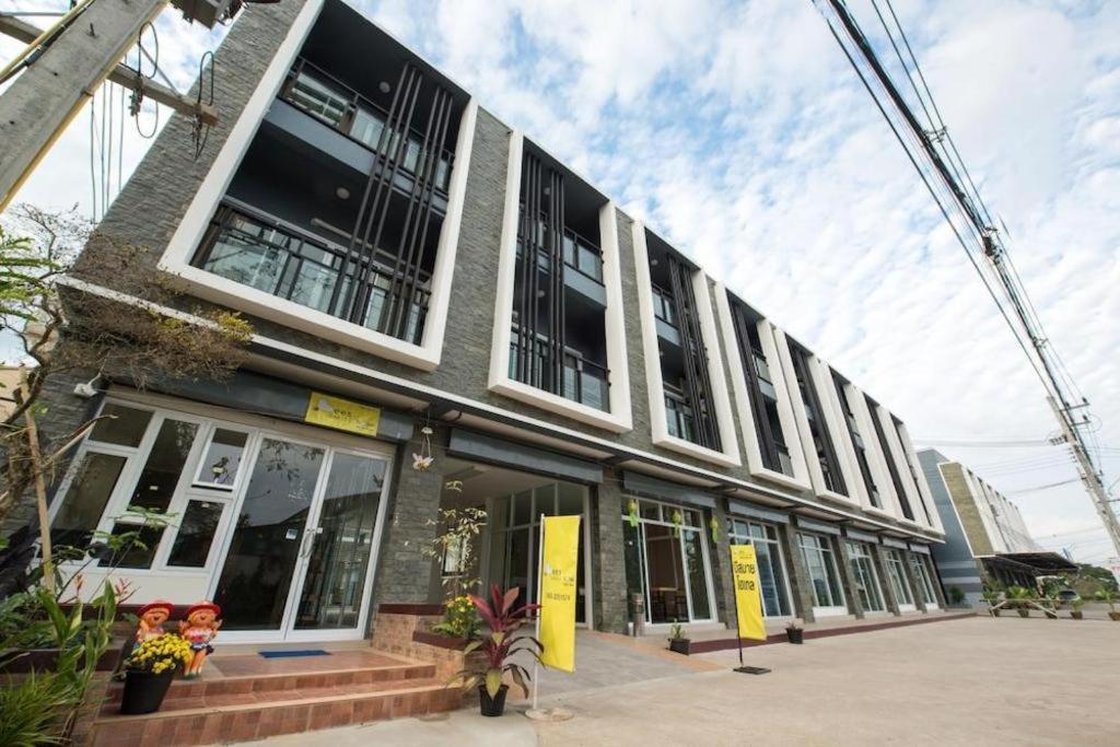 Bees Smile Hotel تْشينيغْرايْ المظهر الخارجي الصورة