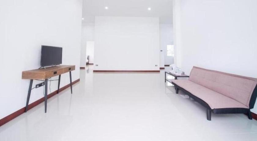 Bees Smile Hotel تْشينيغْرايْ المظهر الخارجي الصورة
