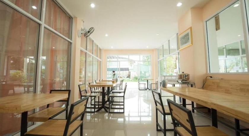 Bees Smile Hotel تْشينيغْرايْ المظهر الخارجي الصورة